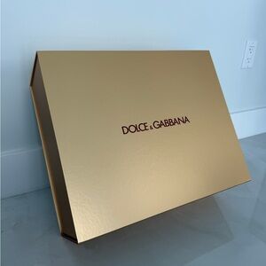 Newest Holiday 2025 XL Dolce & Gabbana Metallic Gold Flap Close Gift Box